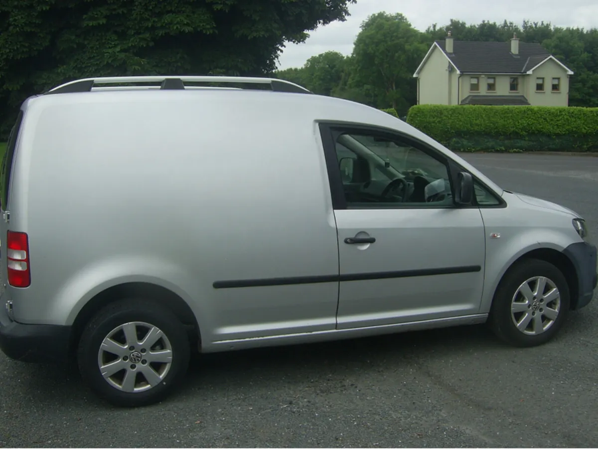 Volkswagen Caddy VAN 1.6 TDI 75BHP 5SPEED 5DR - Image 4