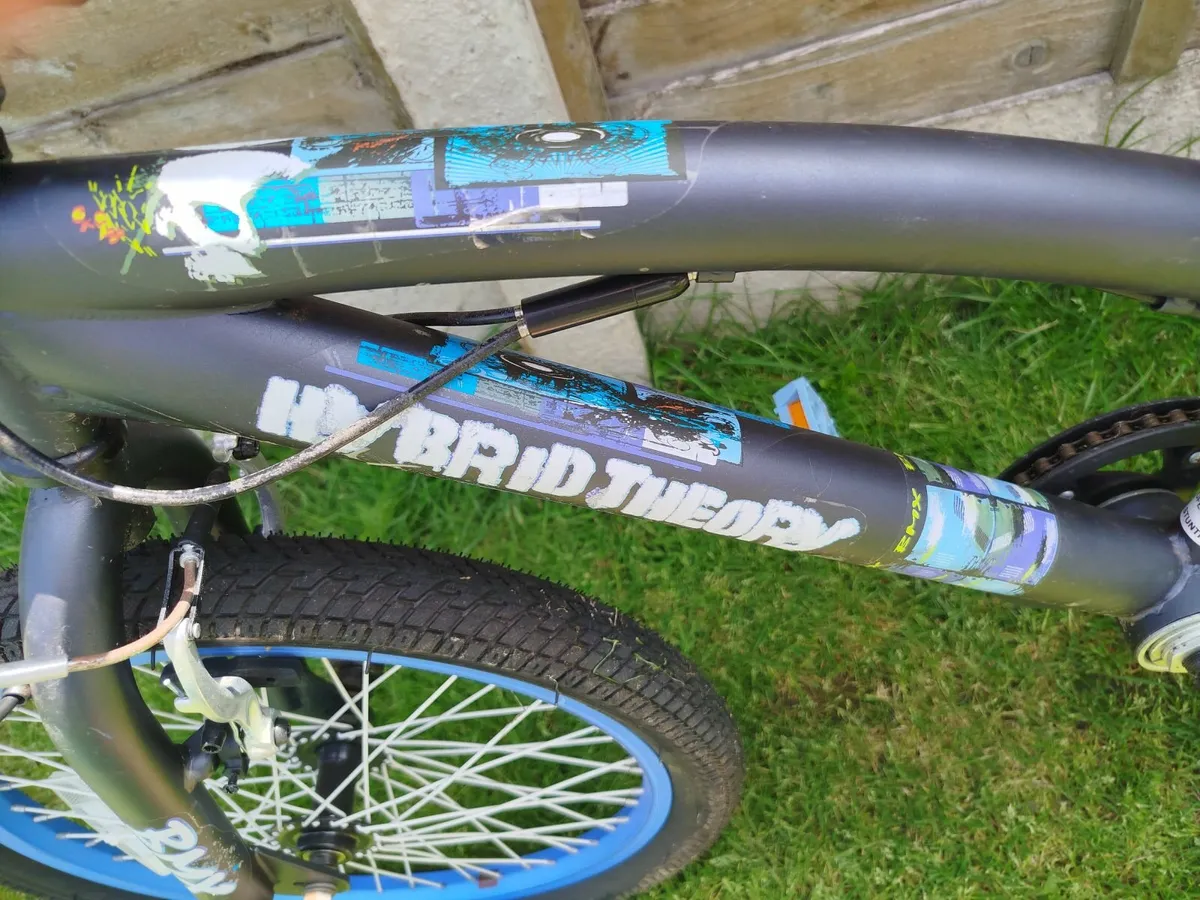 As good as new BMX stunt bike - Image 3