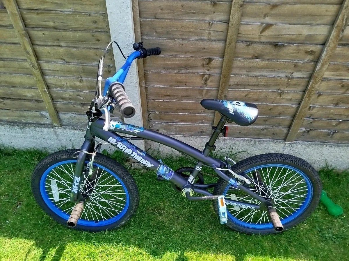 As good as new BMX stunt bike - Image 1