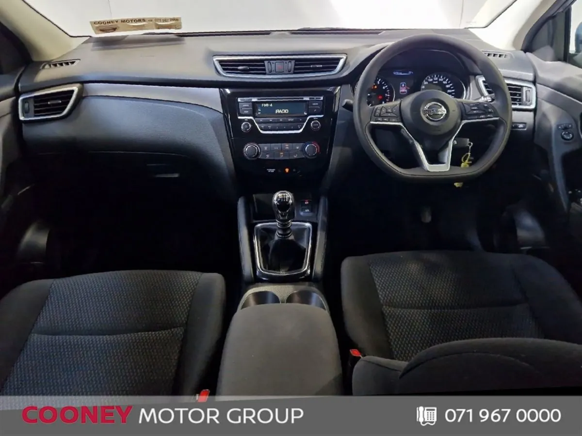 Nissan QASHQAI 1.2 PET XE Low KMS Full Service Hi - Image 2