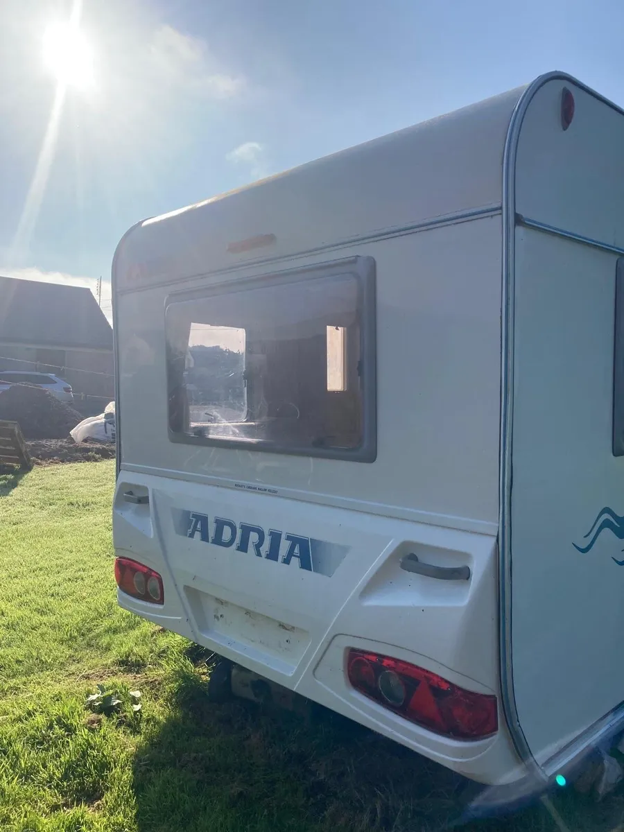5 berth Caravan - Image 3