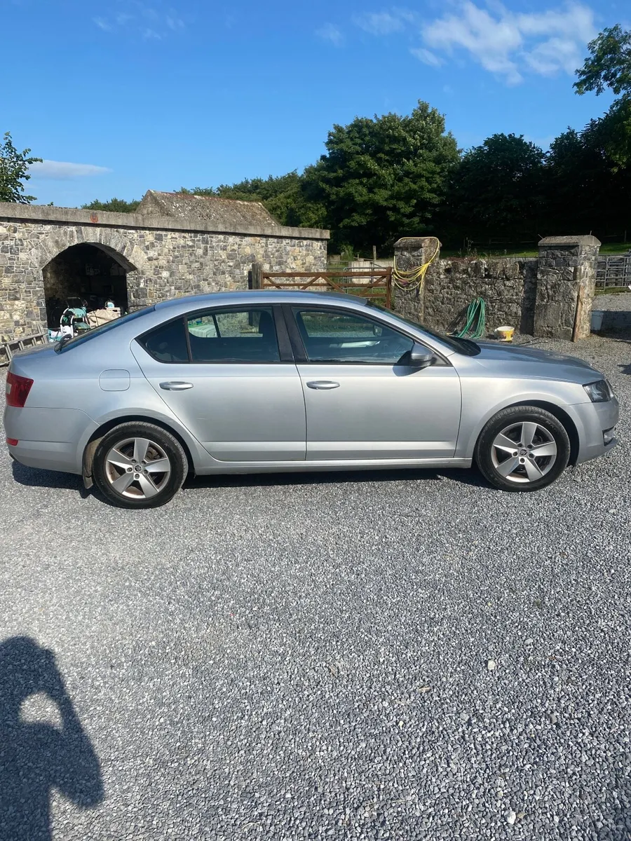 Skoda Octavia 2016 - Image 2