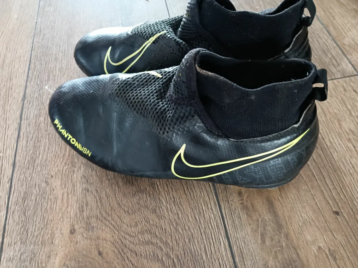 Nike boots - Image 1