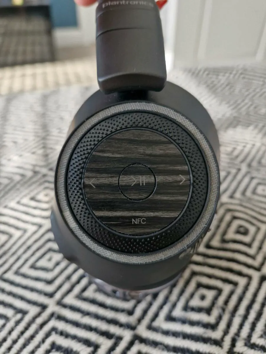 Plantronics Voyager 8200 UC B8200 Black WW - Image 2