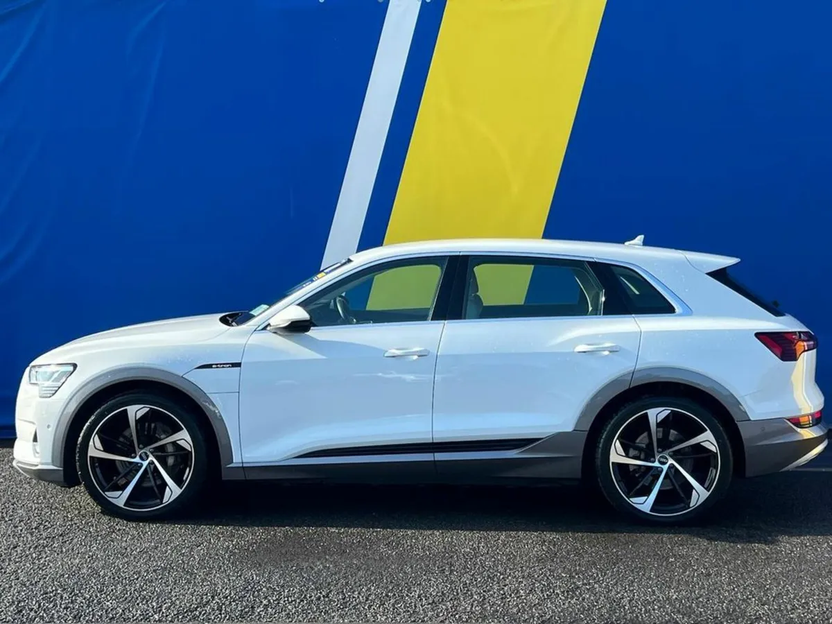 Audi e-tron 50 QUATTRO // LEATHER HEATED SEATS // - Image 3