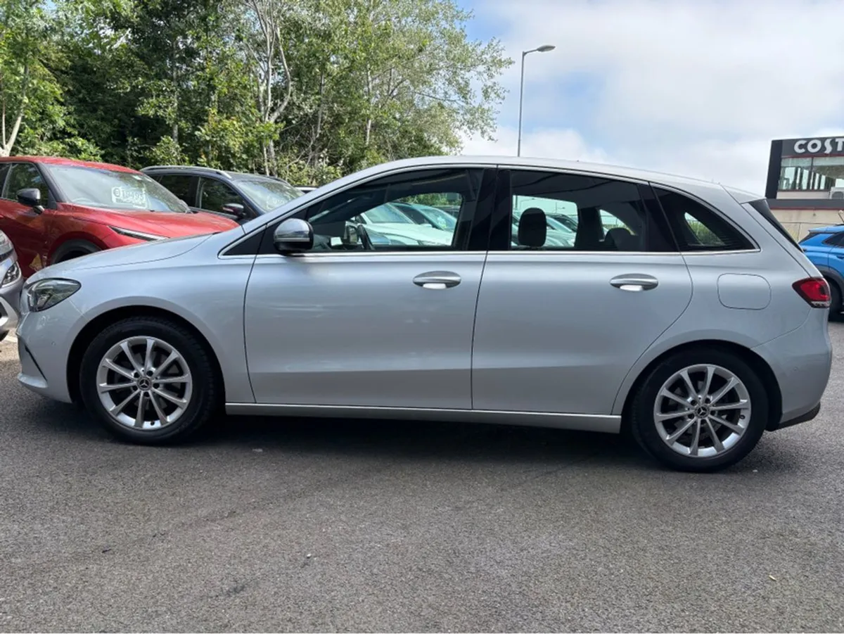Mercedes-Benz B-Class 200 D Auto 5DR - Image 4