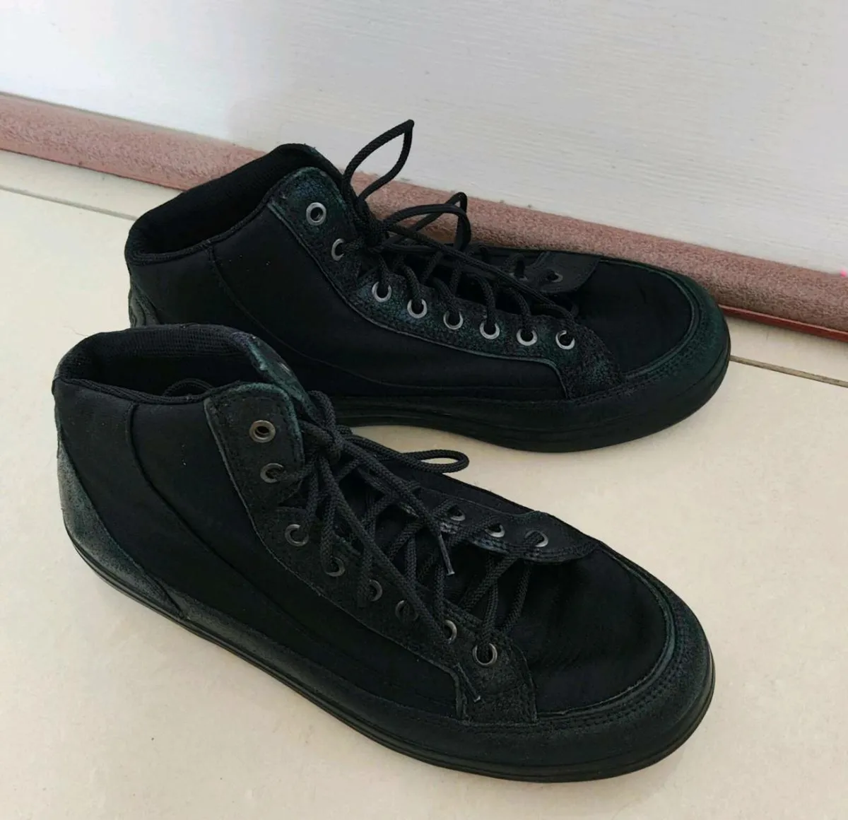 Flipflop High-Top Black Sneakers Size 39 - Image 2