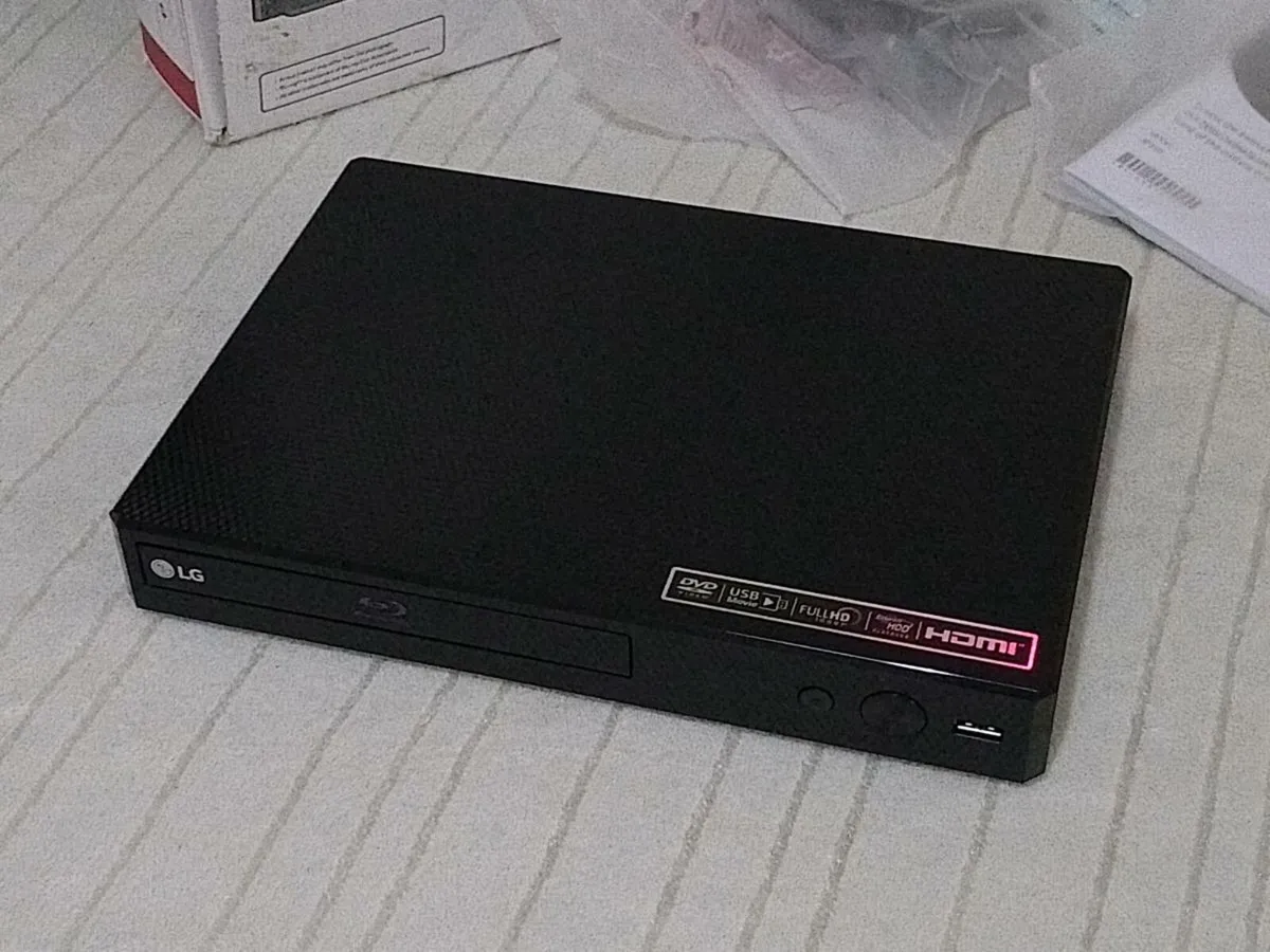 Blue-ray player LG BP250, brand new - Image 2