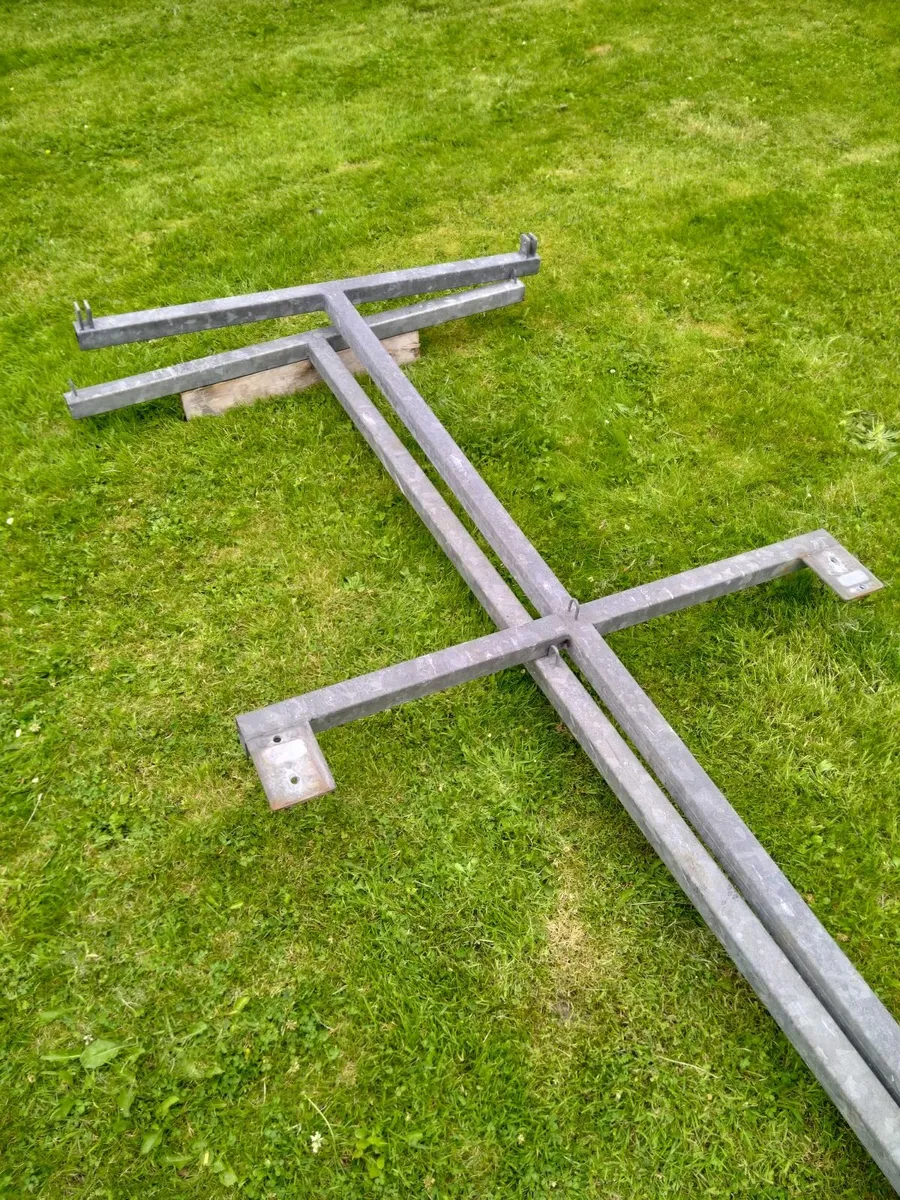 Cloth Pole Galvanized - Image 3