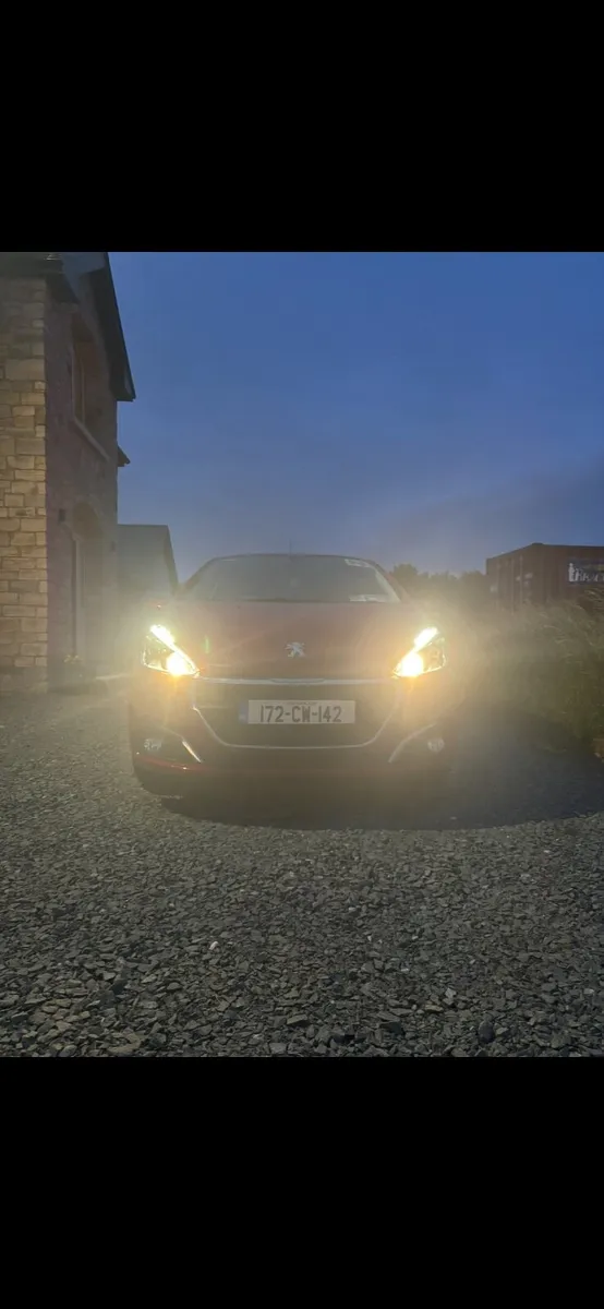 Peugeot 208 2017 - Image 4