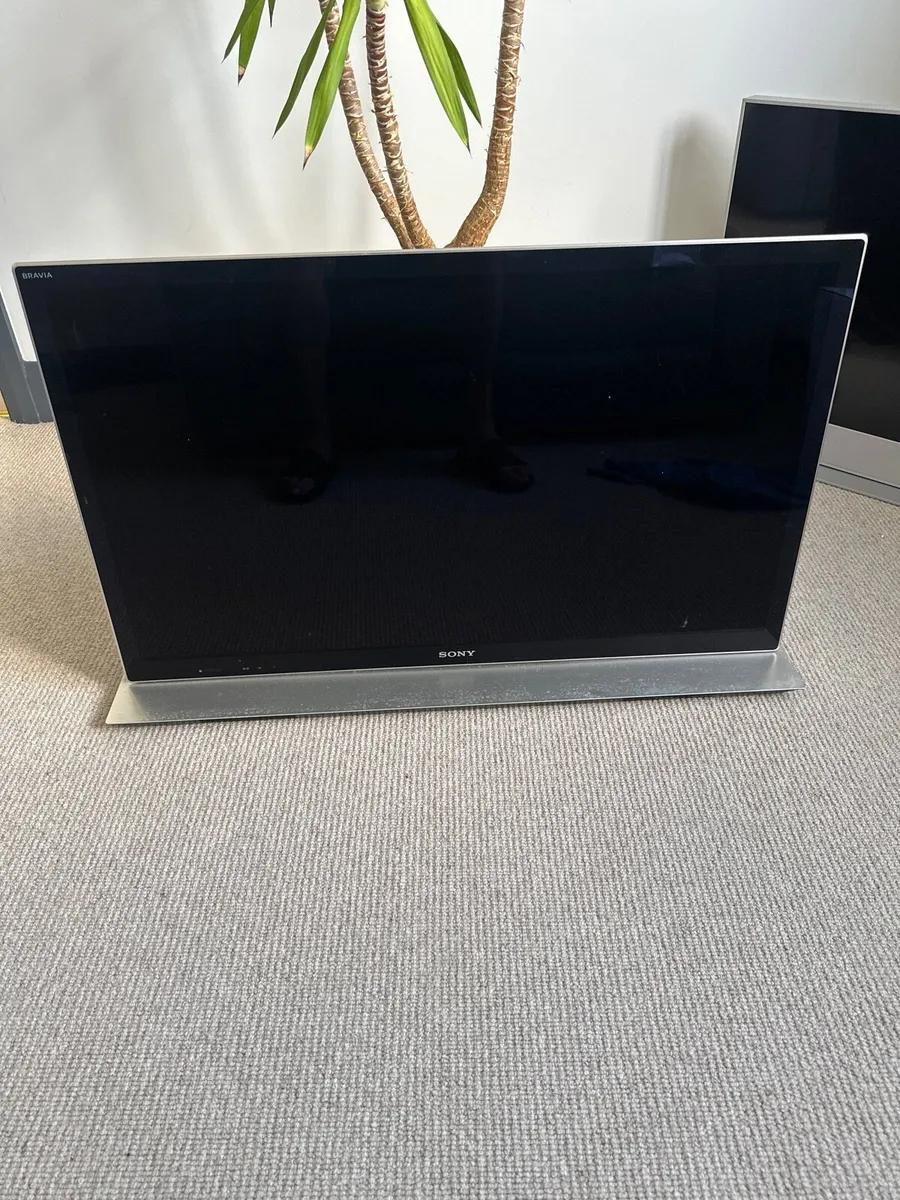 Sony Bravia TV 43” - Image 1