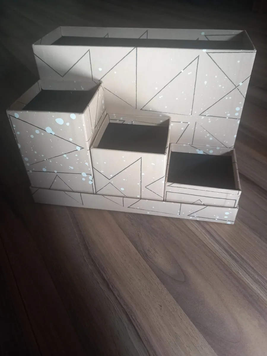 Book/Pen holder - Image 2
