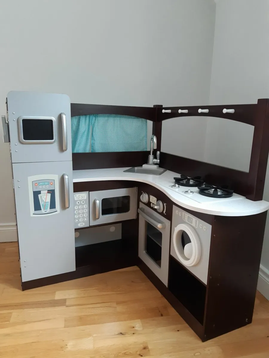 Kids play kitchen