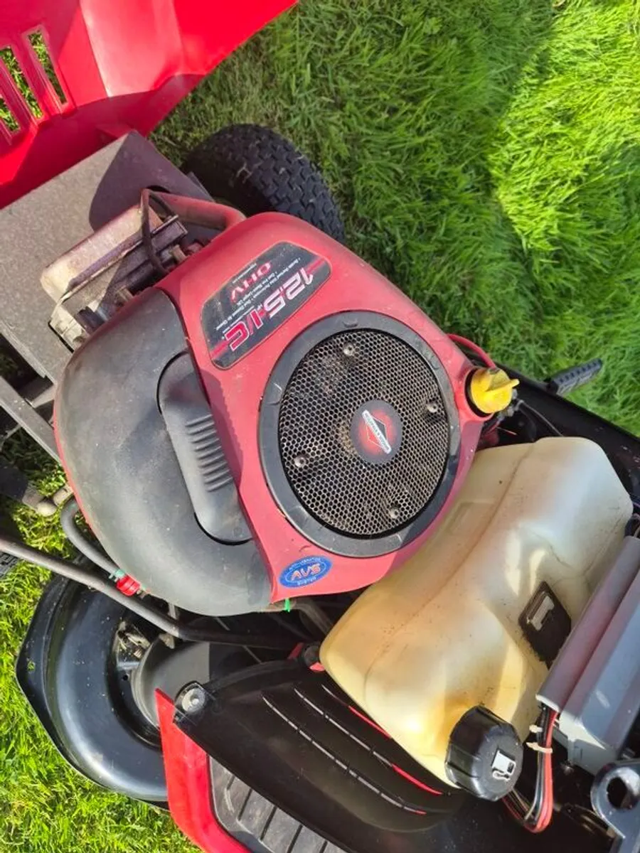 Castlegarden Ride On Mower - Image 4