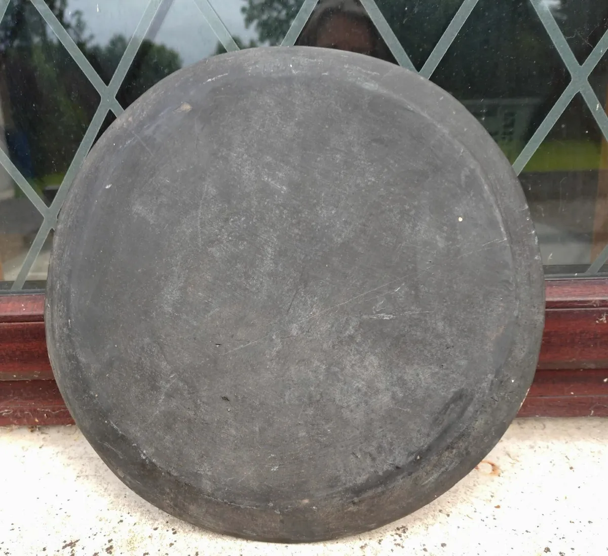 ROUND DECORATIVE TIMBER PICTURE (USED). - Image 2