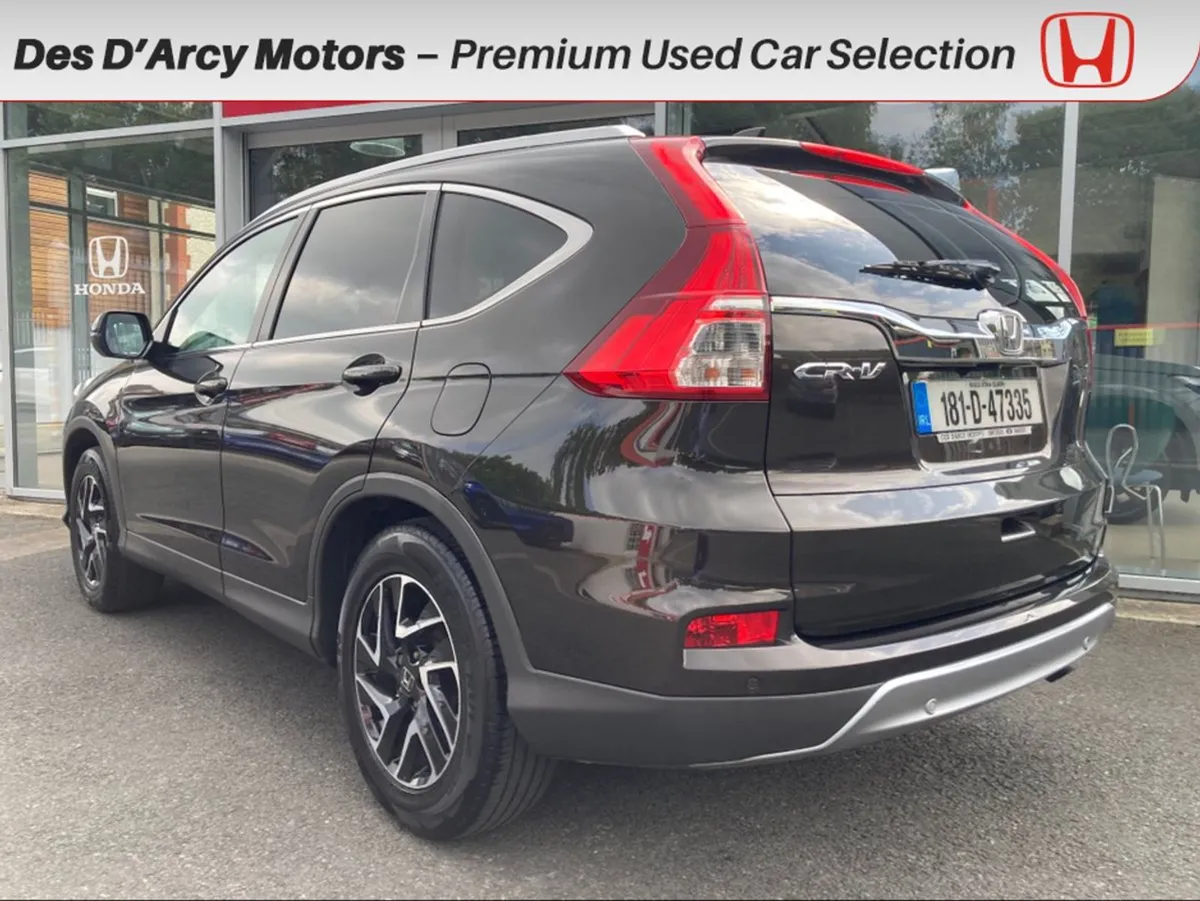 Honda CR-V SE Navigation Immaculate Condition - Image 2