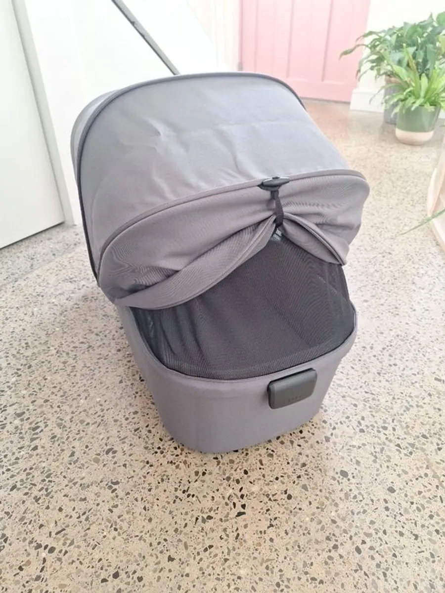 Joolz Aer+ Bassinet - Image 3