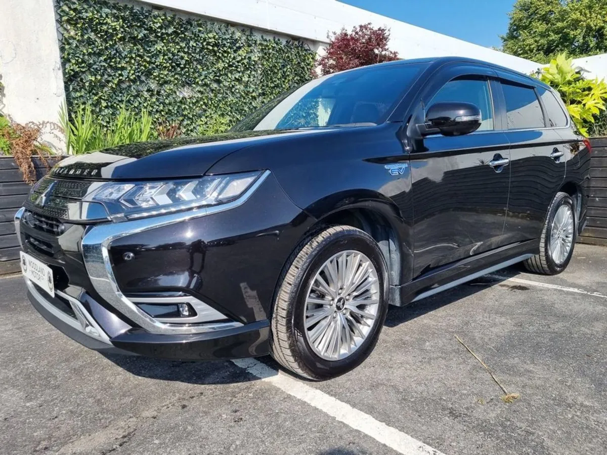 Mitsubishi Outlander 2.4 Phev / Exceed TOP Spec / - Image 1