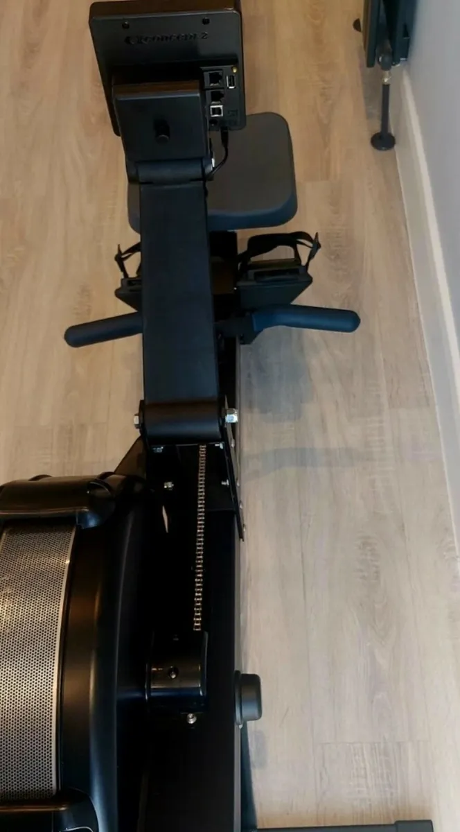 Black Model D rowing machine concept2 - Image 4