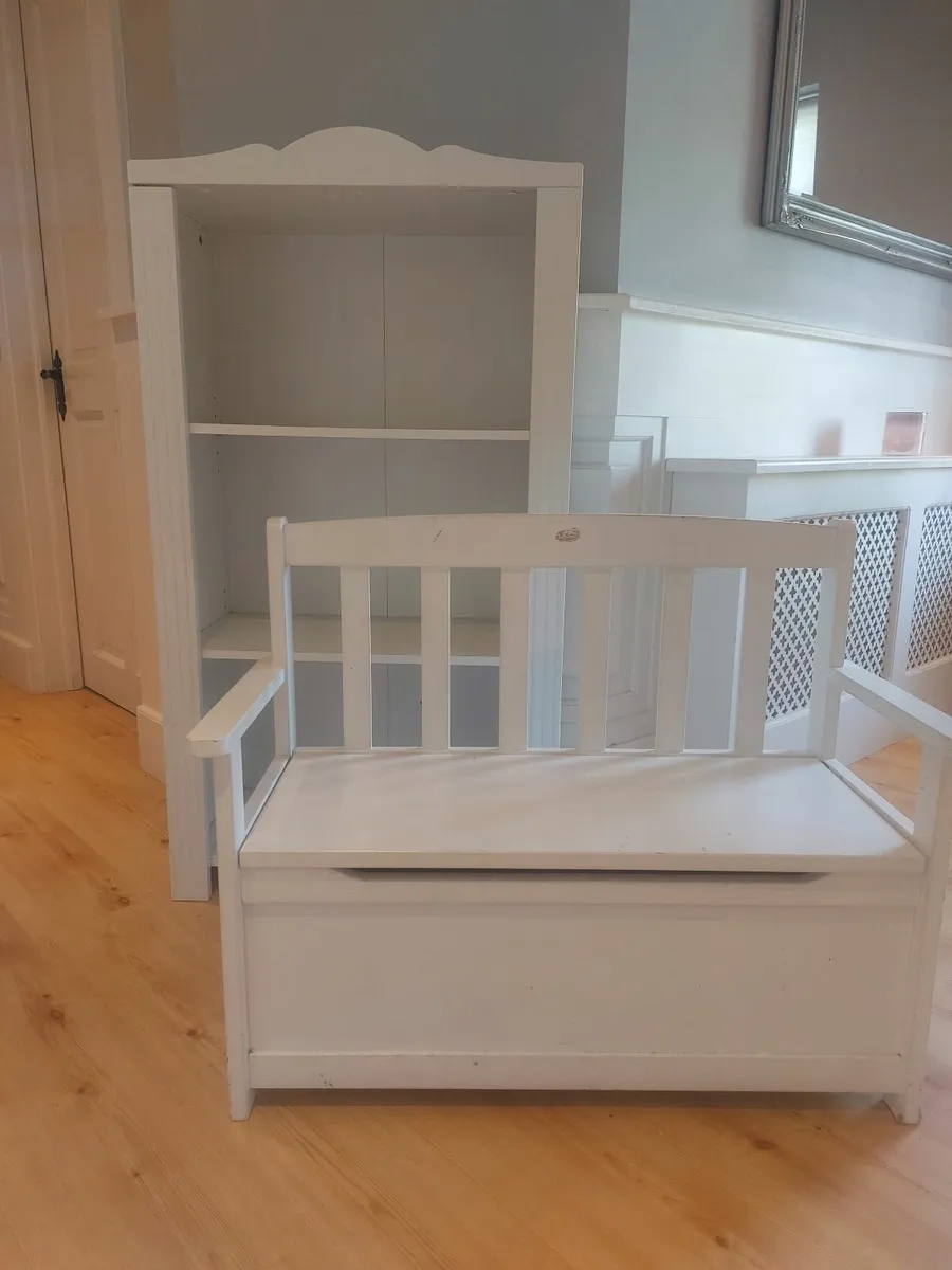 Bookcase & bench