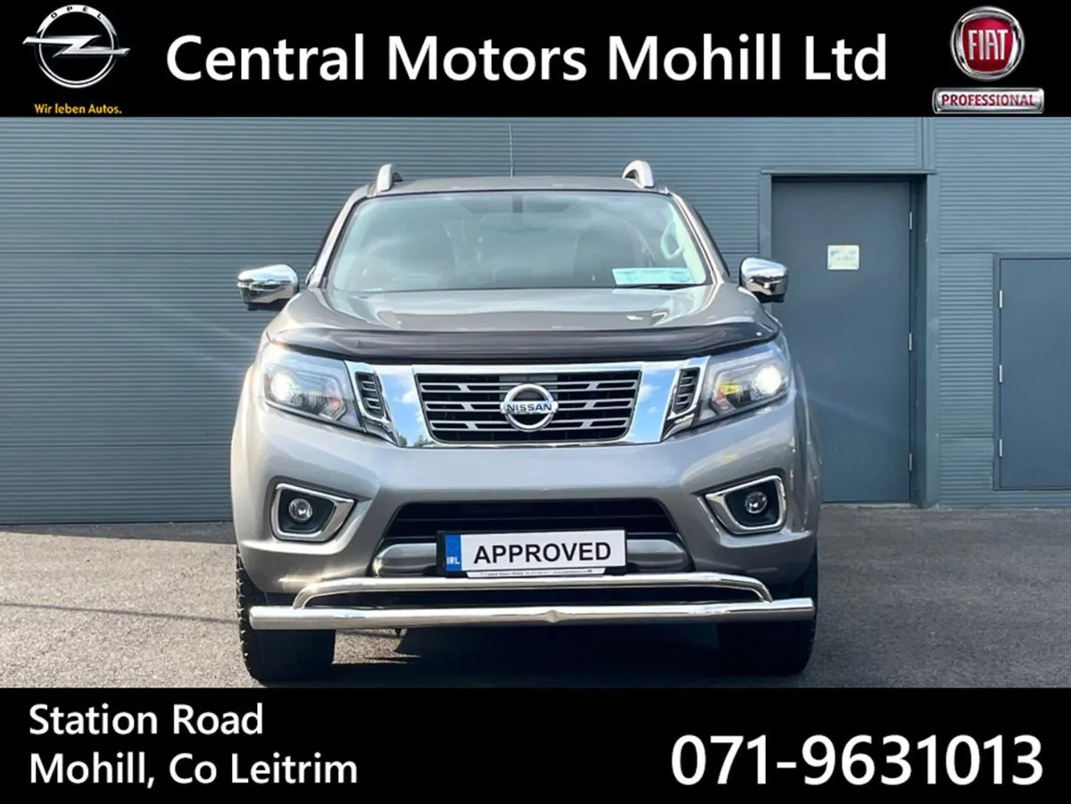 Nissan Navara 2.3 DCI Tekna 4DR Auto Finance Arra - Image 4