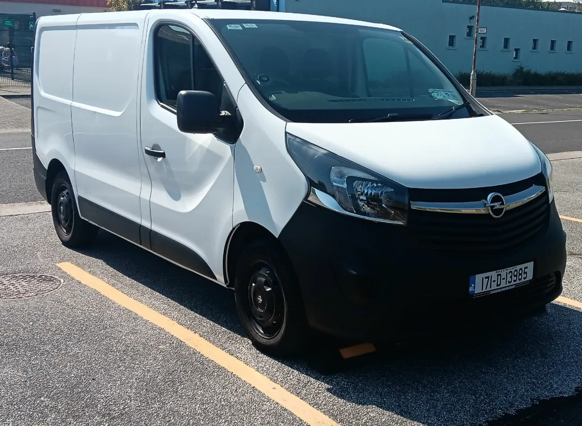 Opel Vivaro 2017 - Image 1