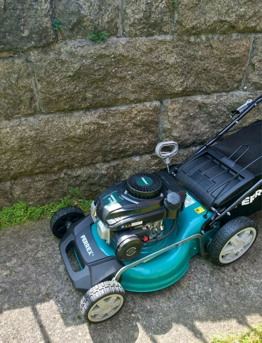 New selfdrive mower used once 46cm--18 inch - Image 2