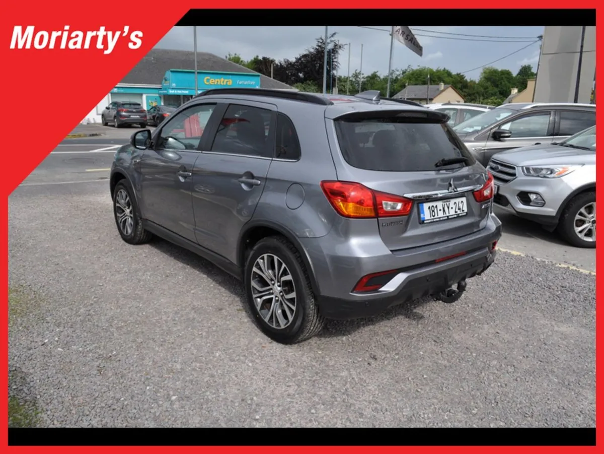 Mitsubishi ASX 1.6p 5MT Intense 18my 4DR - Image 4