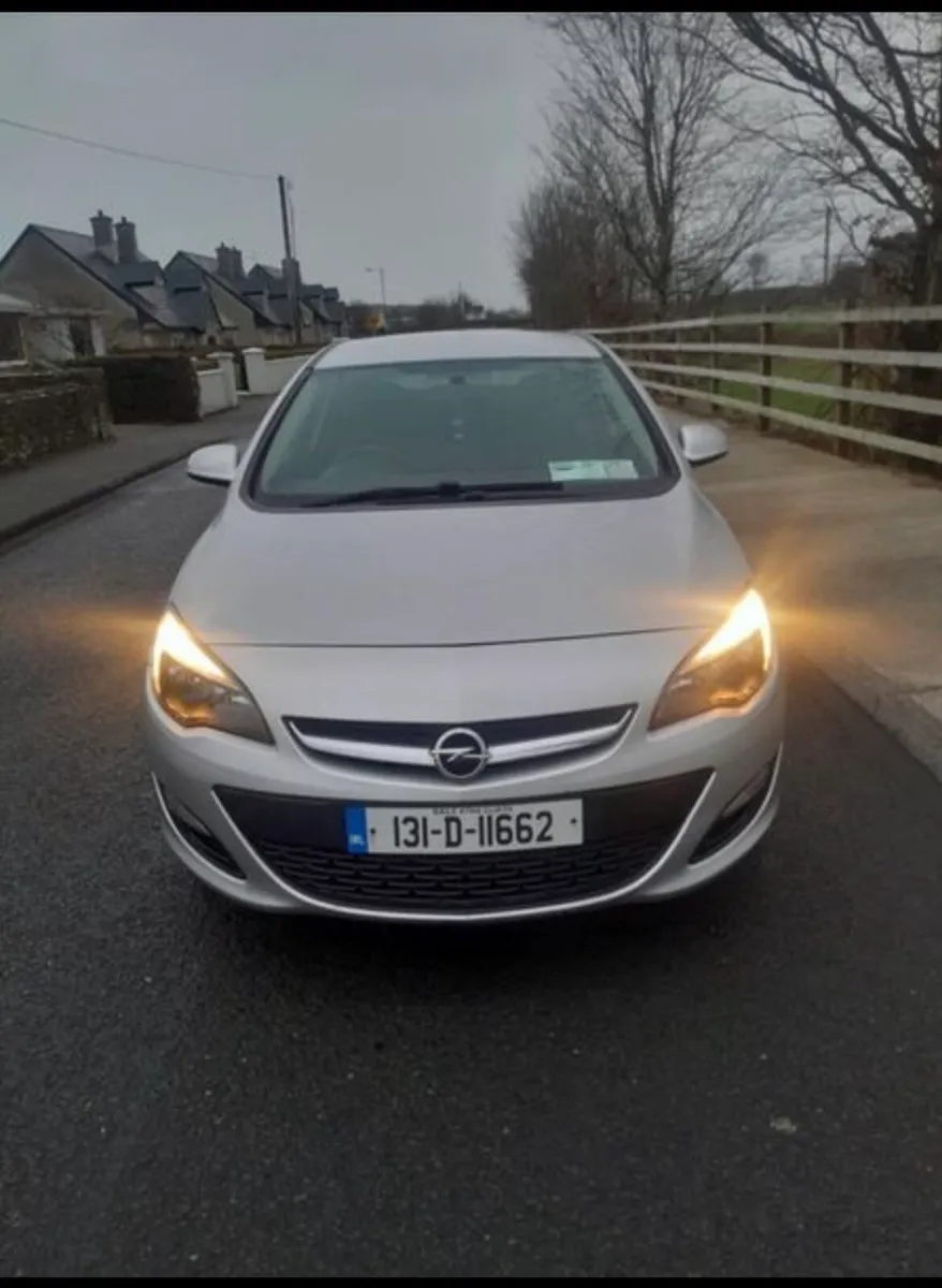 2013 Opel Astra Hatchback 1.7Diesel - Image 1