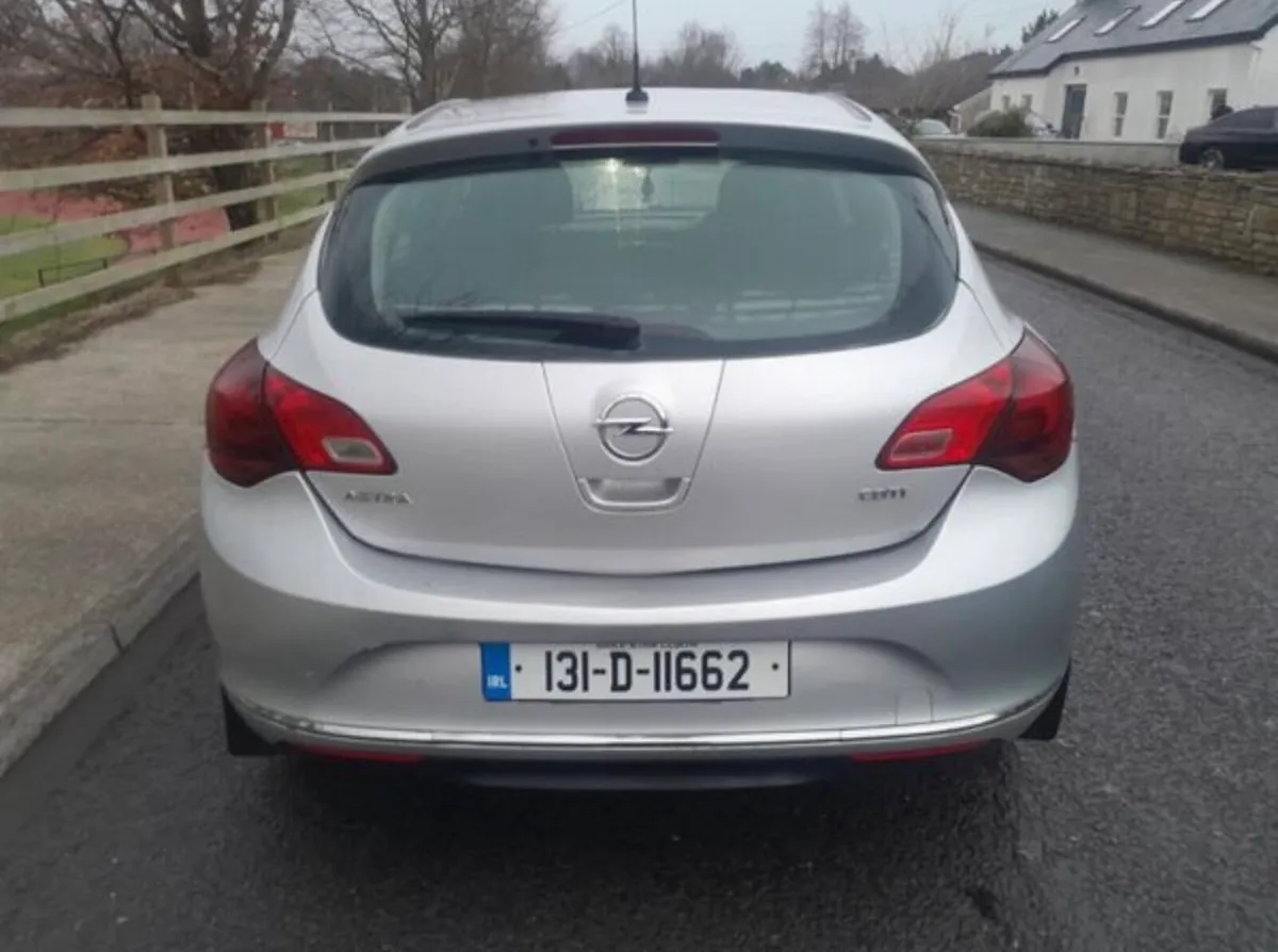 2013 Opel Astra Hatchback 1.7Diesel - Image 2
