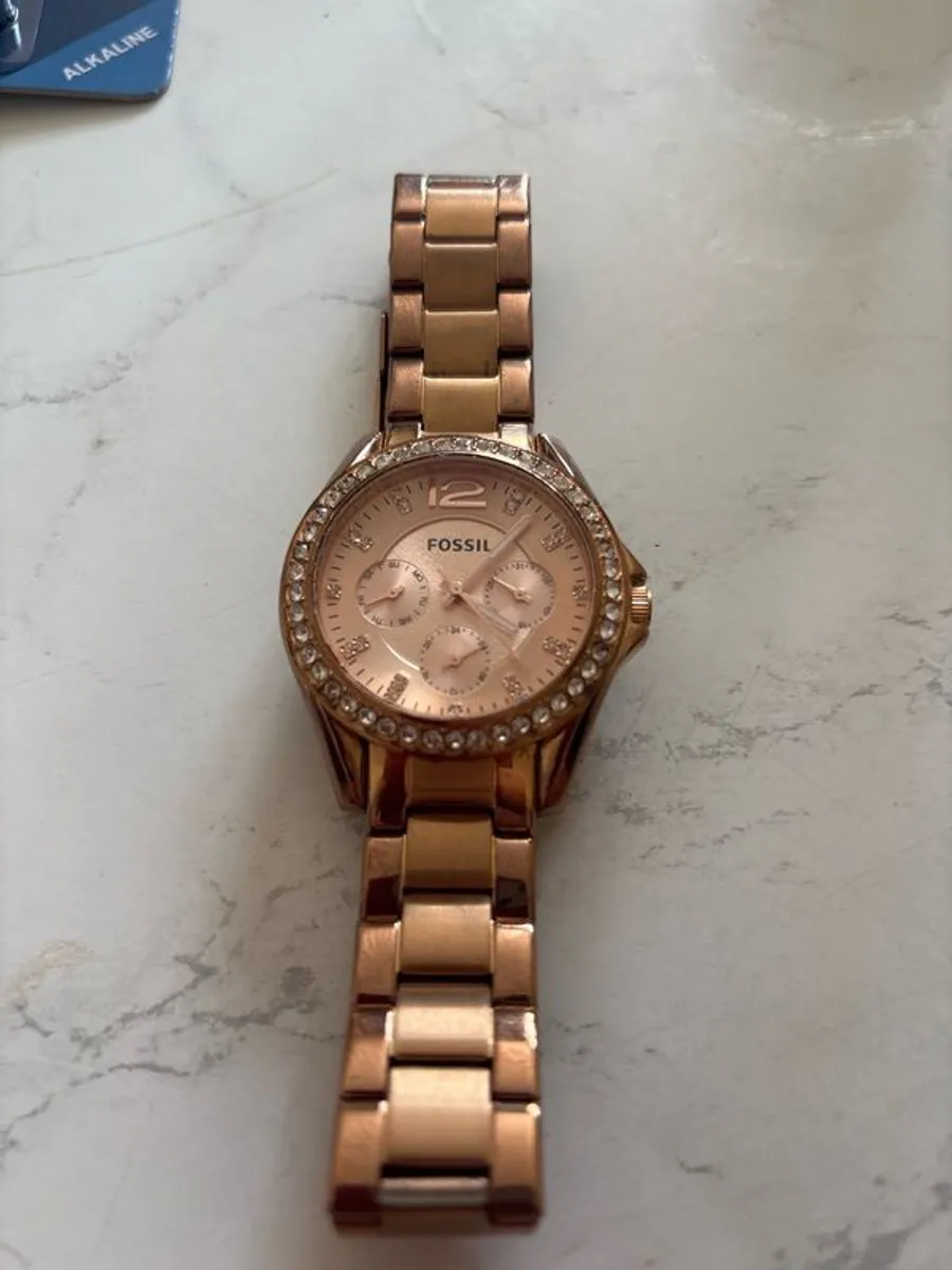 Fossil Rose Gold ladies watch - Image 2