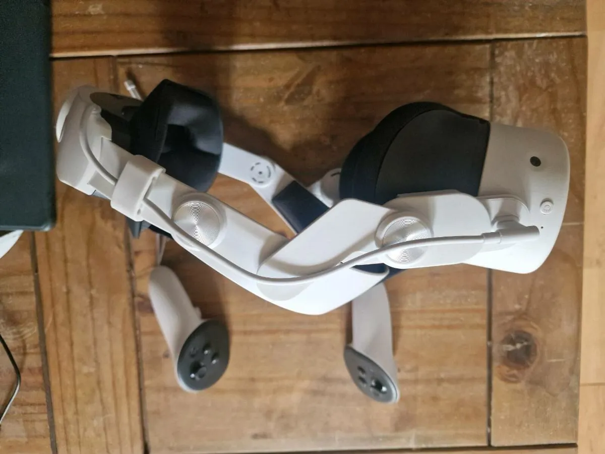 Quest 3s - Image 4