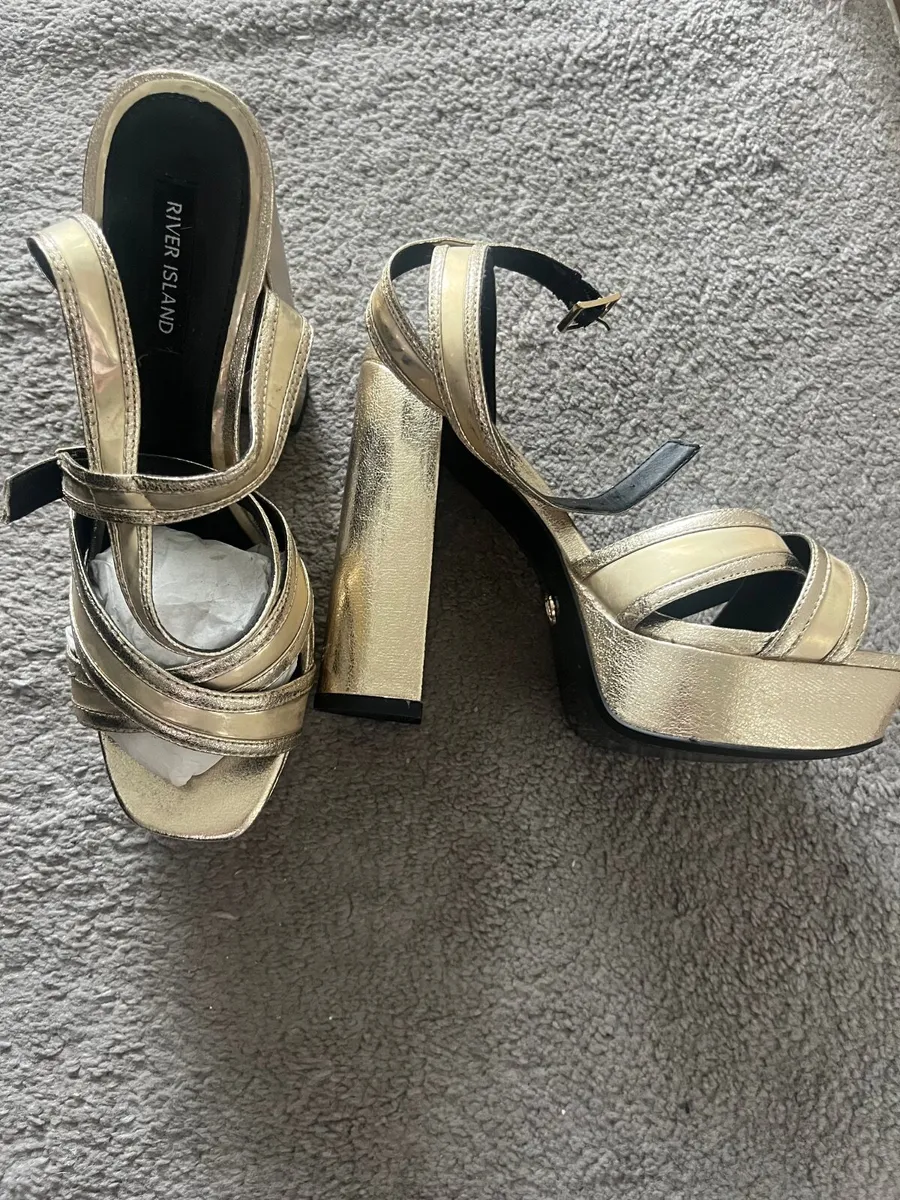 River Island Gold Heels - Image 2