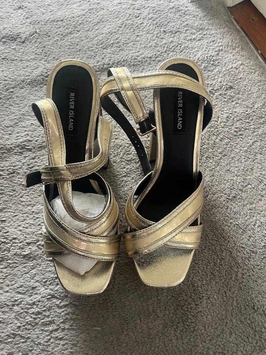 River Island Gold Heels - Image 3