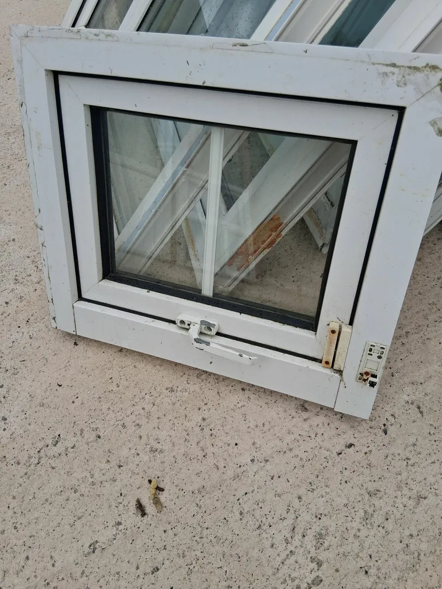 Small pvc window 21 x 18