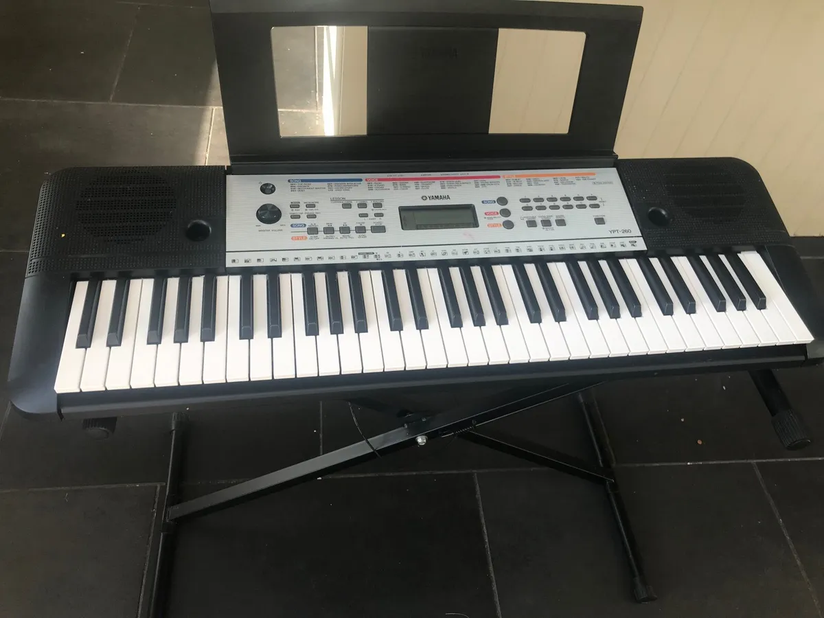 Yamaha 260 Keyboard - Image 2