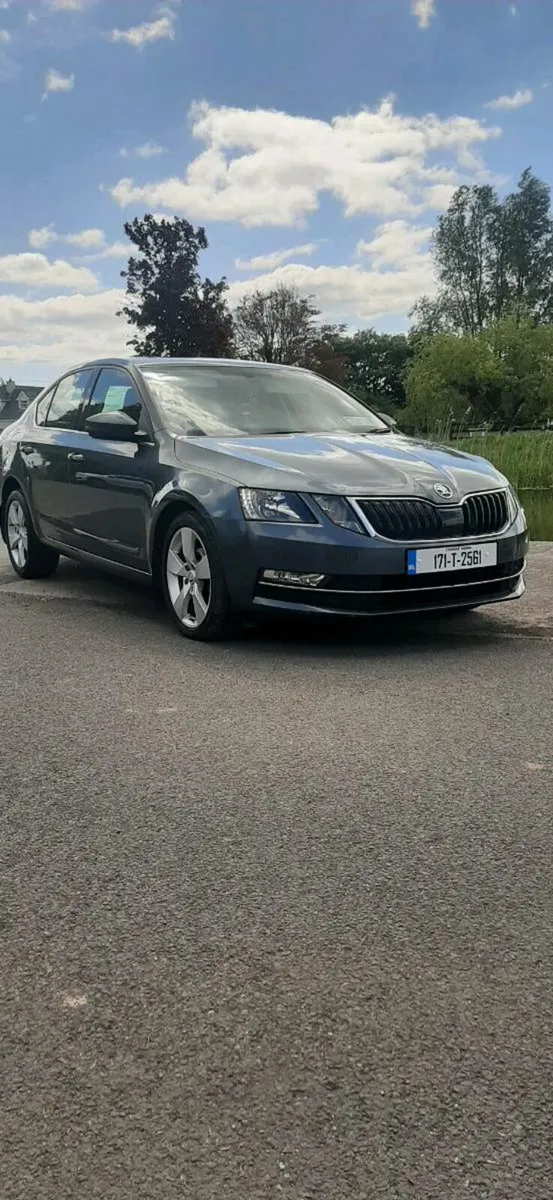 Automatic (low mileage Octavia) - Image 1