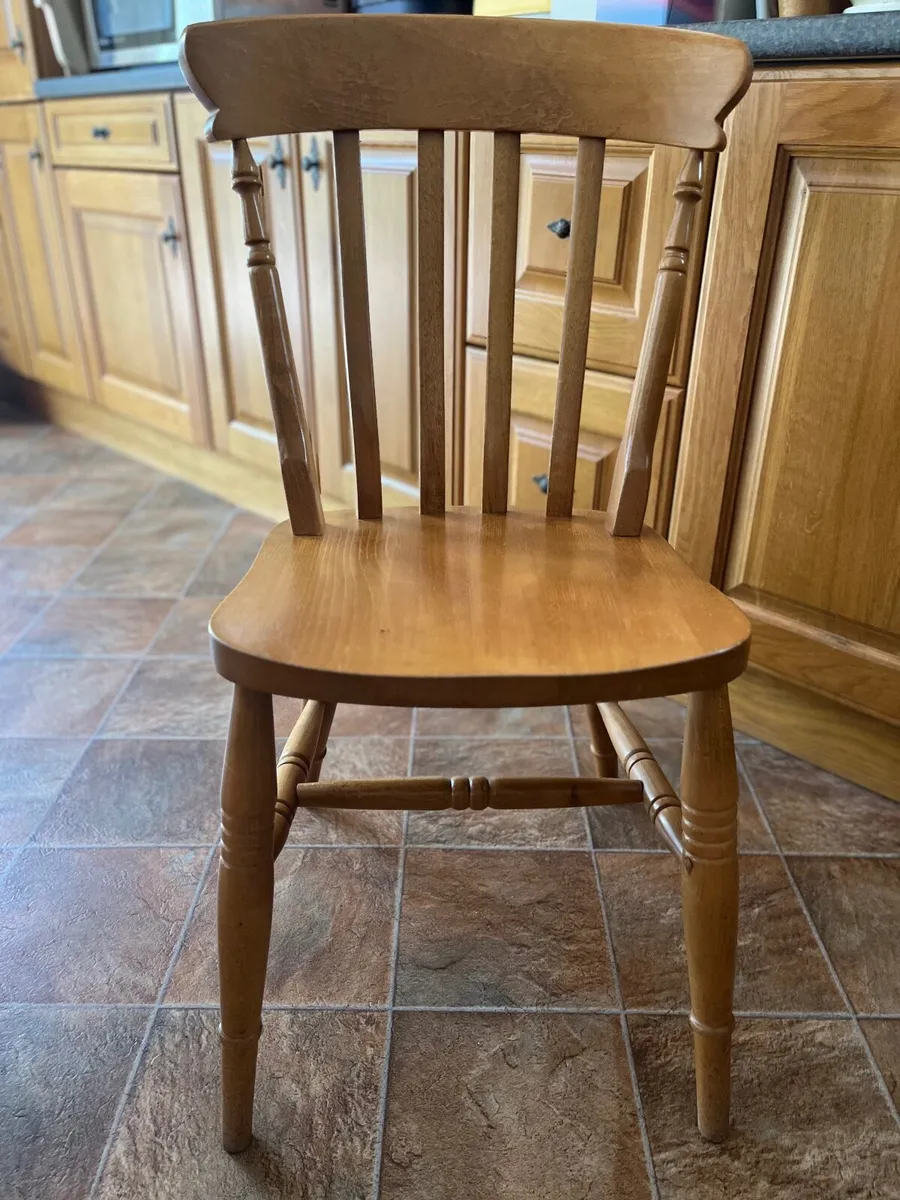 6ft Oak Kitchen table and 6 chairs - Image 3
