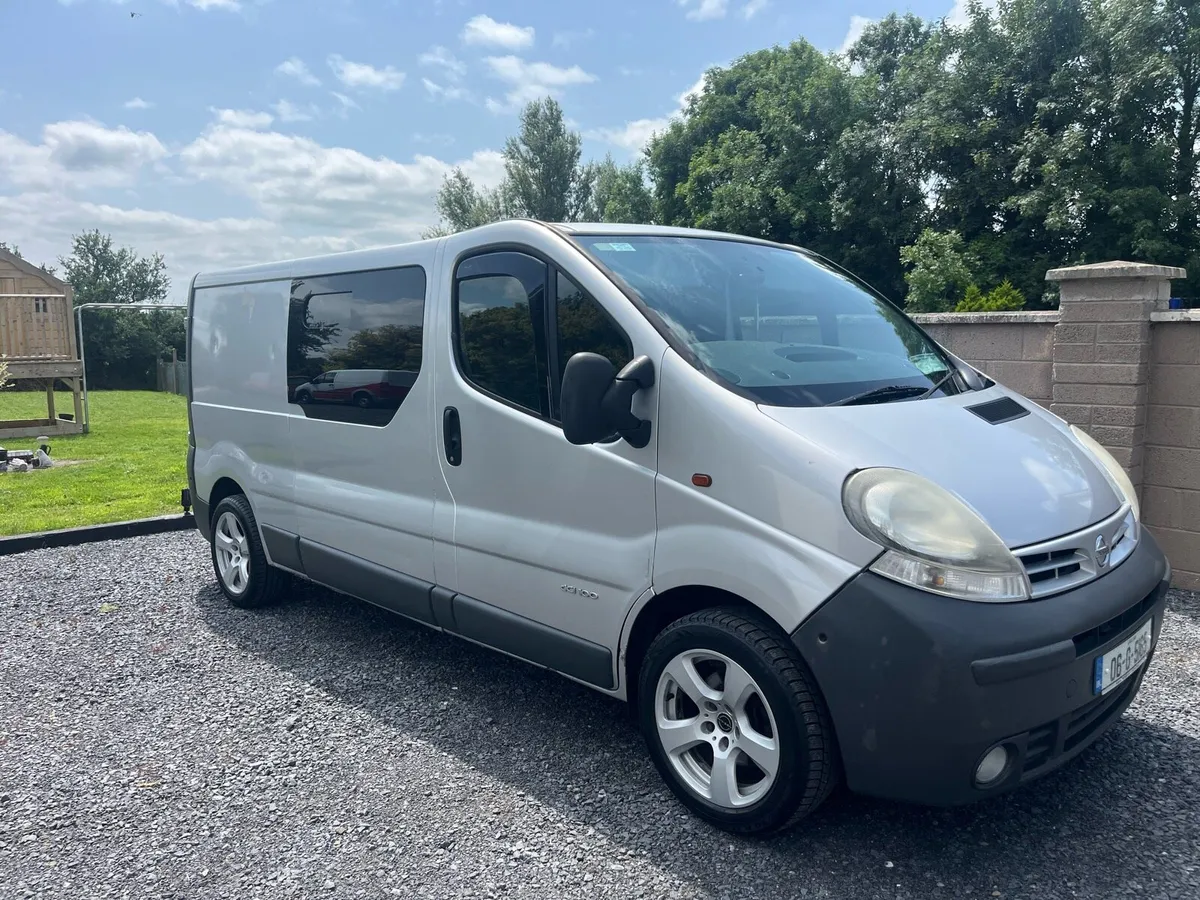 Nissan Primastar Crewcab 7 Seater - Image 2