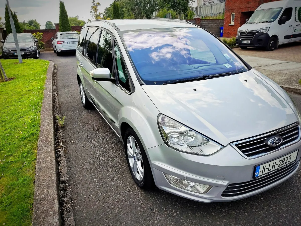 Low mileage Ford Galaxy Titanium 2.0tdci - Image 4