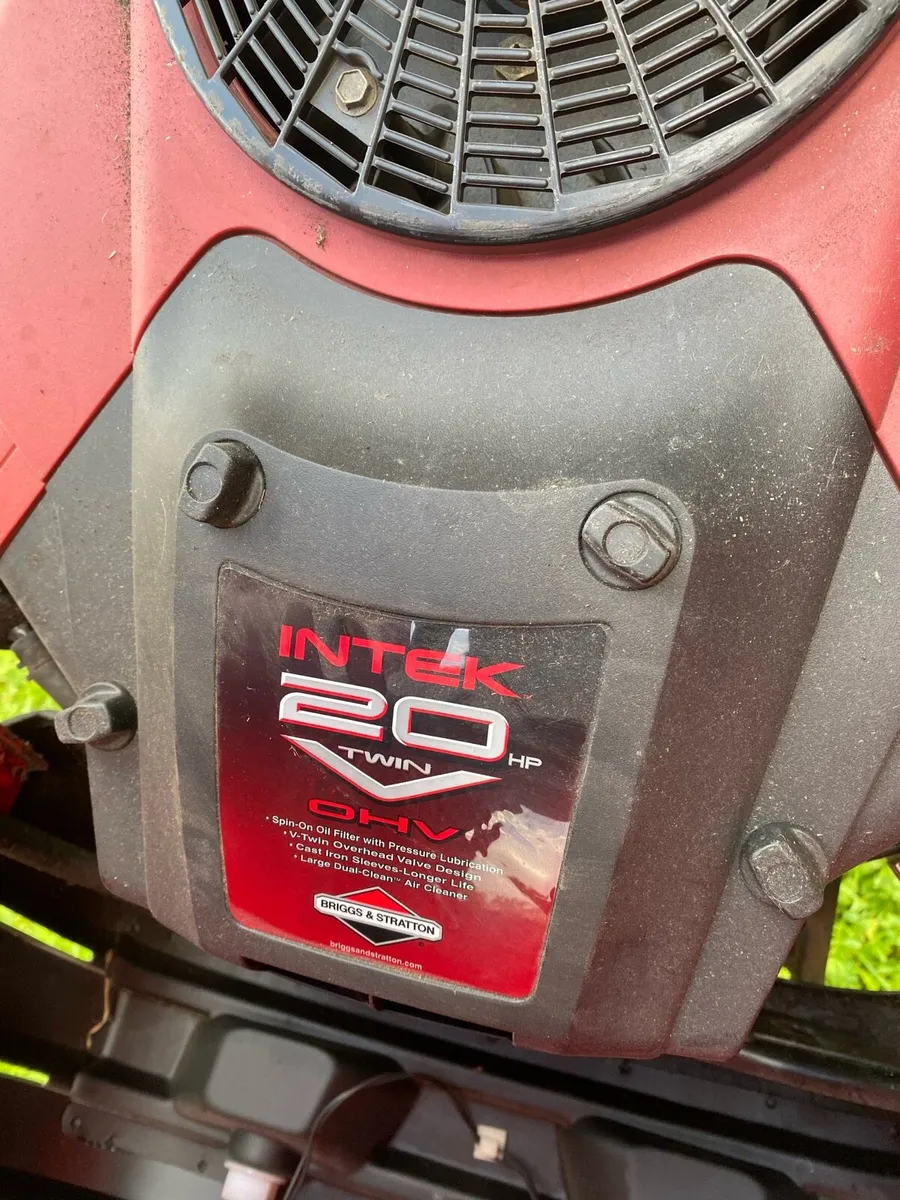Lawnmower in perfect condition - Image 4