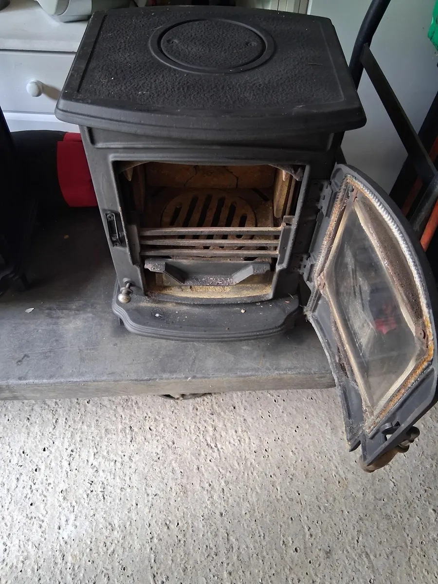 Stanley stove - Image 2