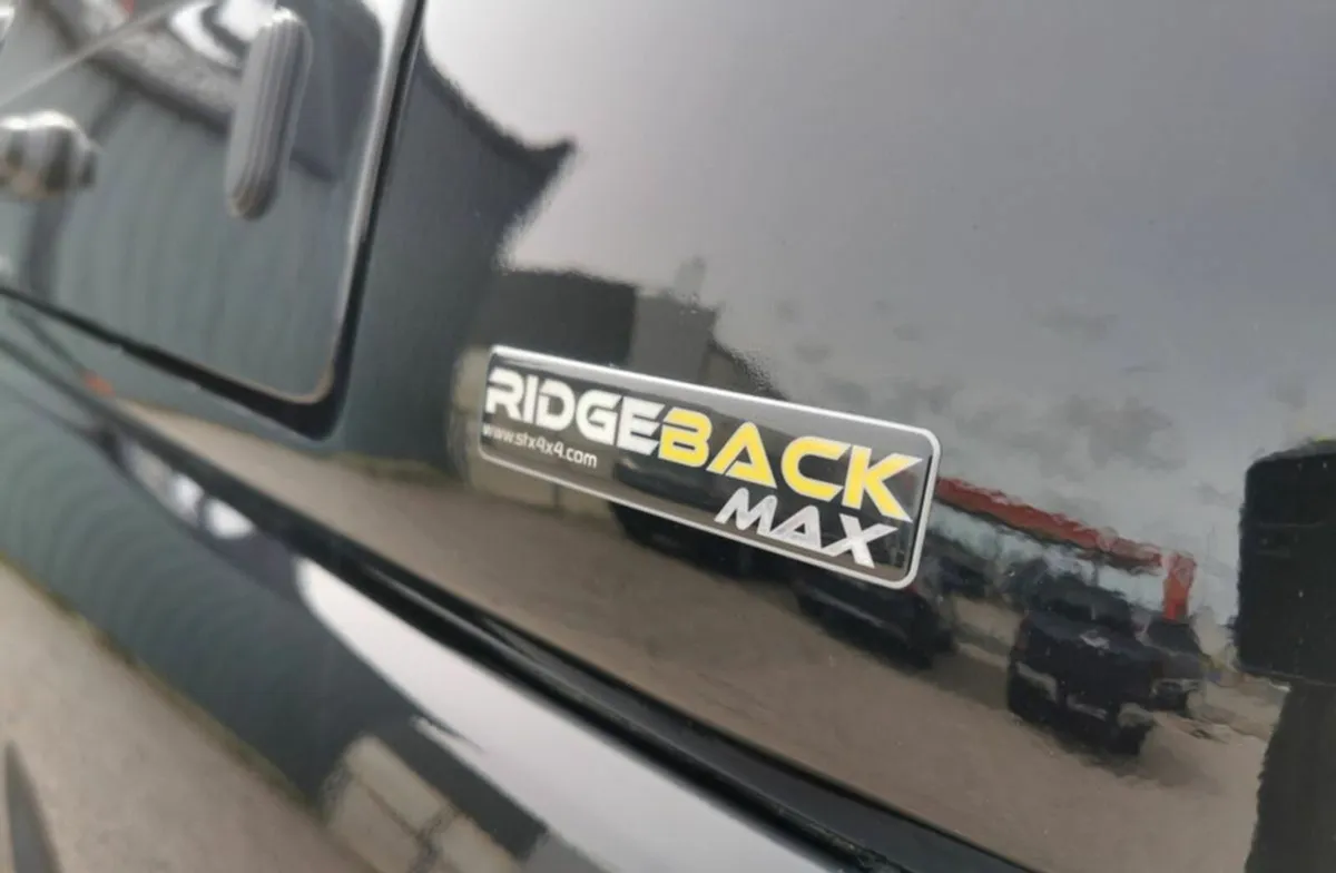 Ford ranger canopy - Image 2
