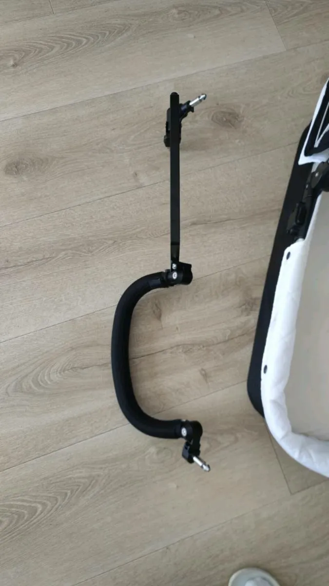 Outnabout newborn bassinet - Image 3
