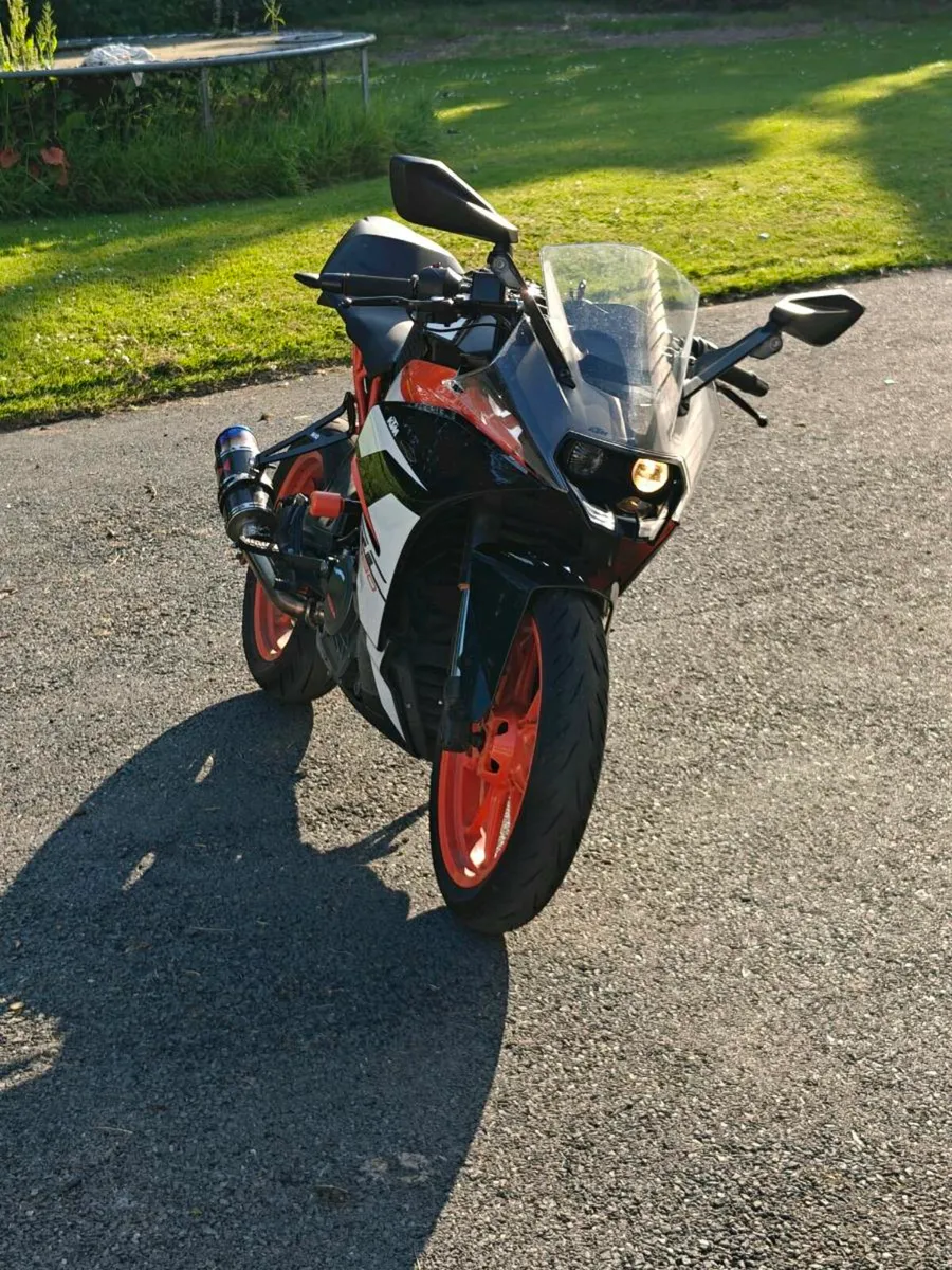 KTM RC 390 - Image 1