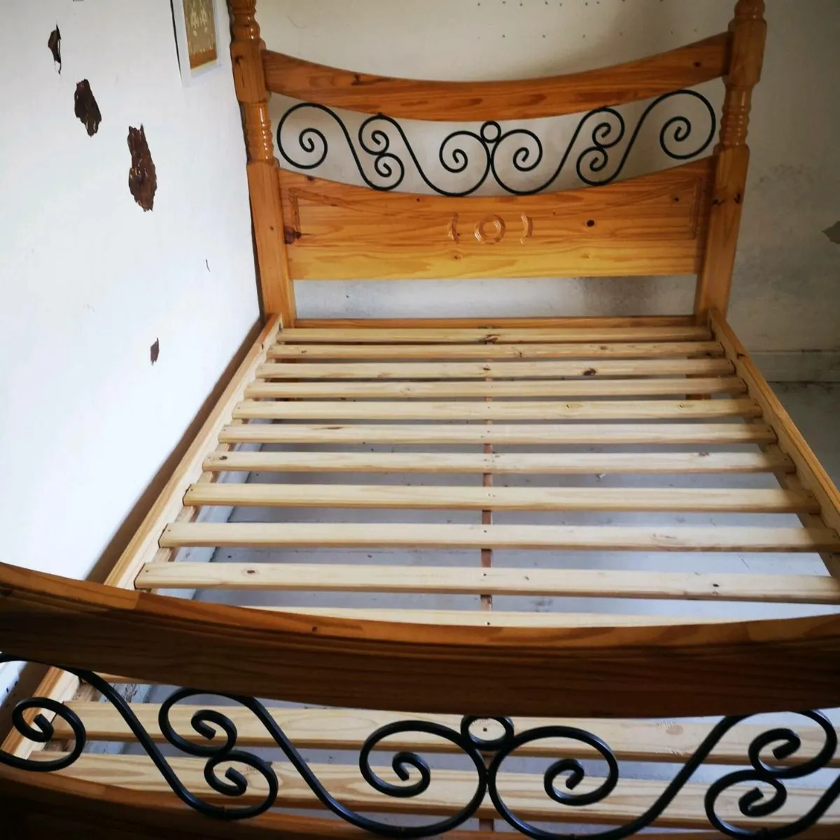 Bed frame - Image 3