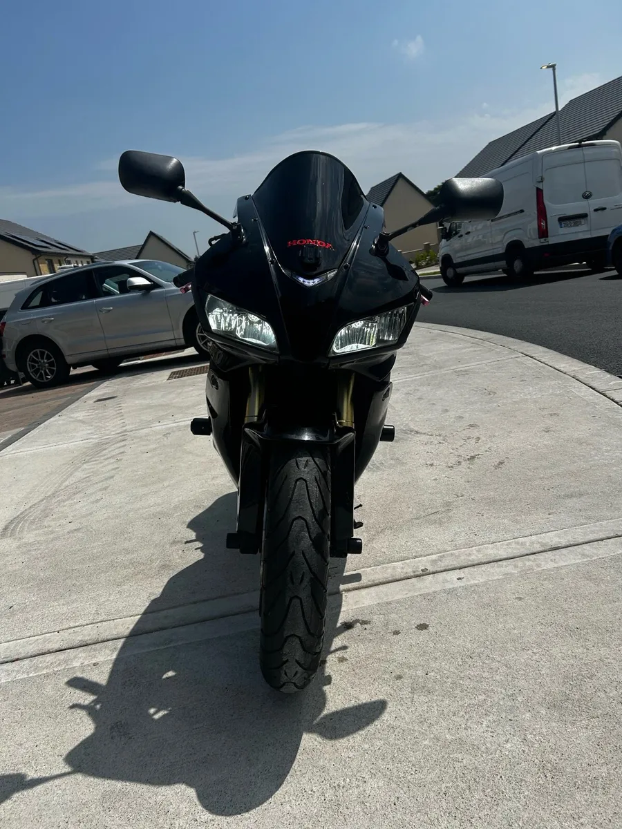 Cbr 600rr - Image 3