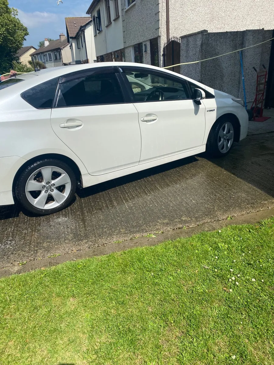 Toyota Prius 2013 - Image 1