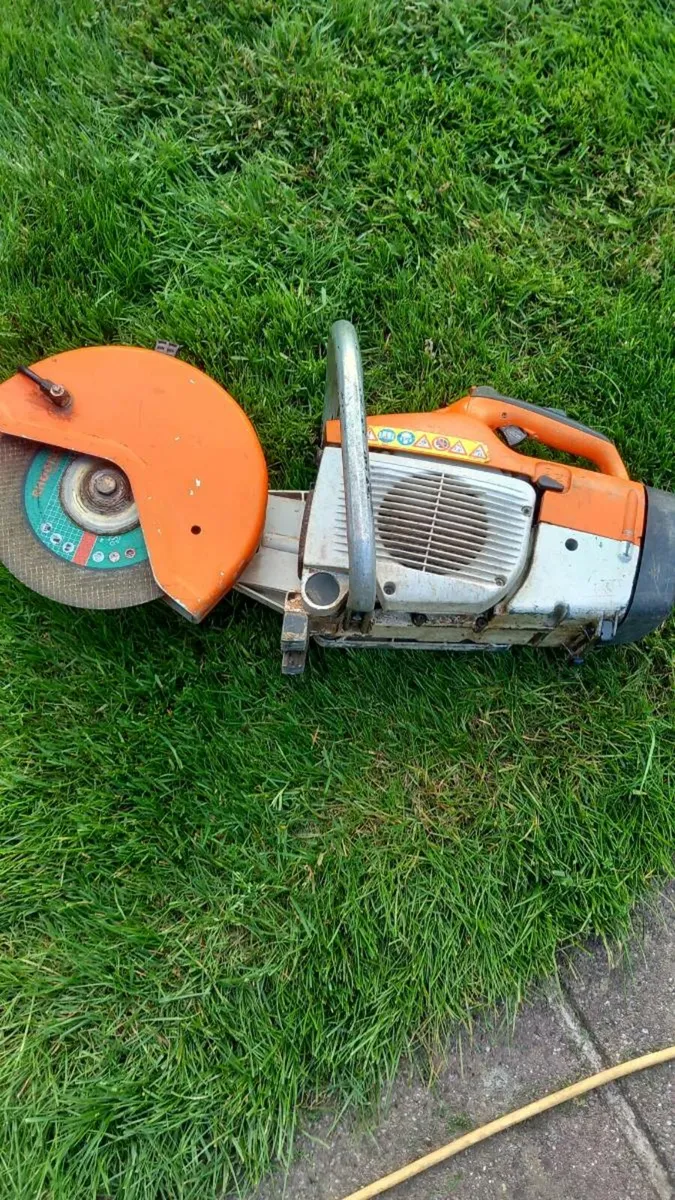 Stihl ts400 concrete saw - Image 1