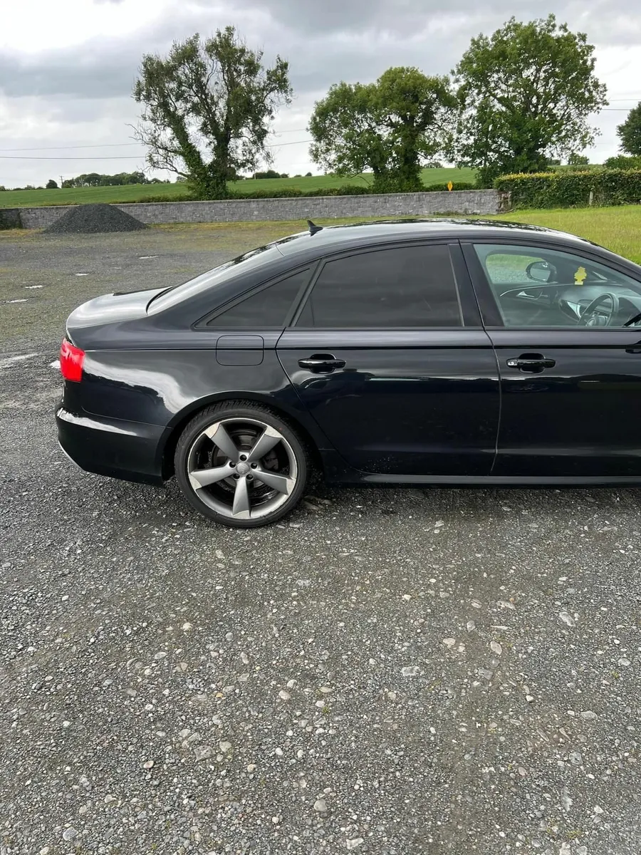 Audi A6 (2014) S-Line Black Edition - Image 4